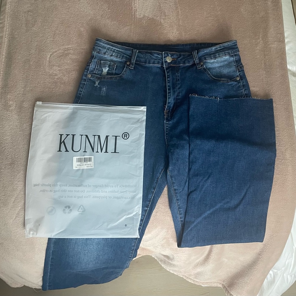Kunmi Women's Boot Cut Jeans - Dark Blue